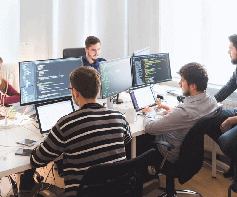 Colleagues sharing session explorer test and DEVOPs data