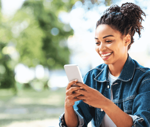 Image of woman not abandoning her online shopping cart
